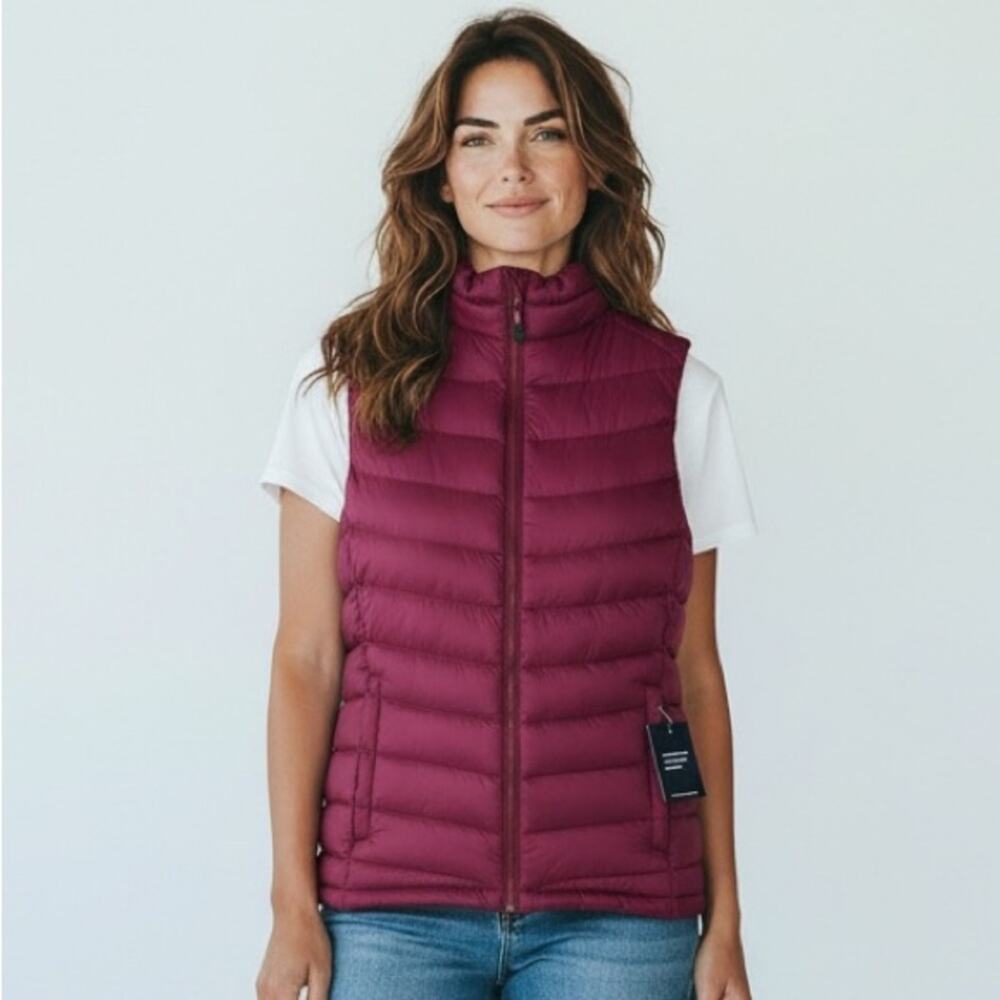 NWT Port Authority Plum Color Puff Vest, Medium